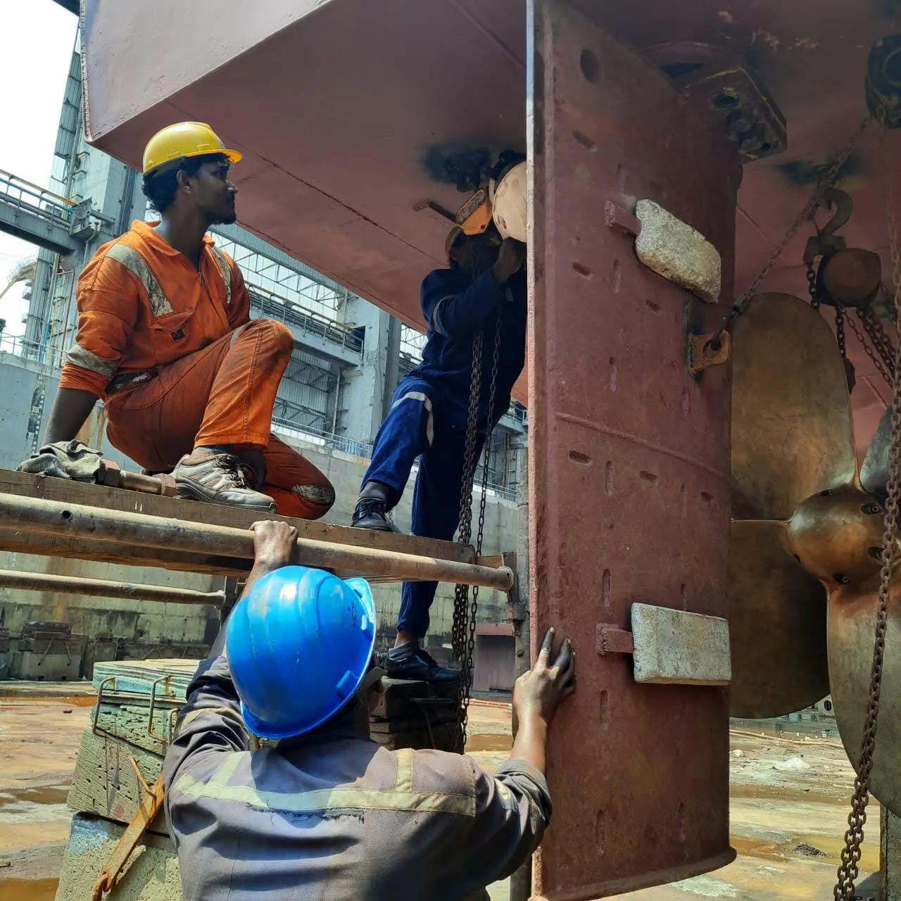 Stern-gear and propeller work during the INS Astradharini refit.
