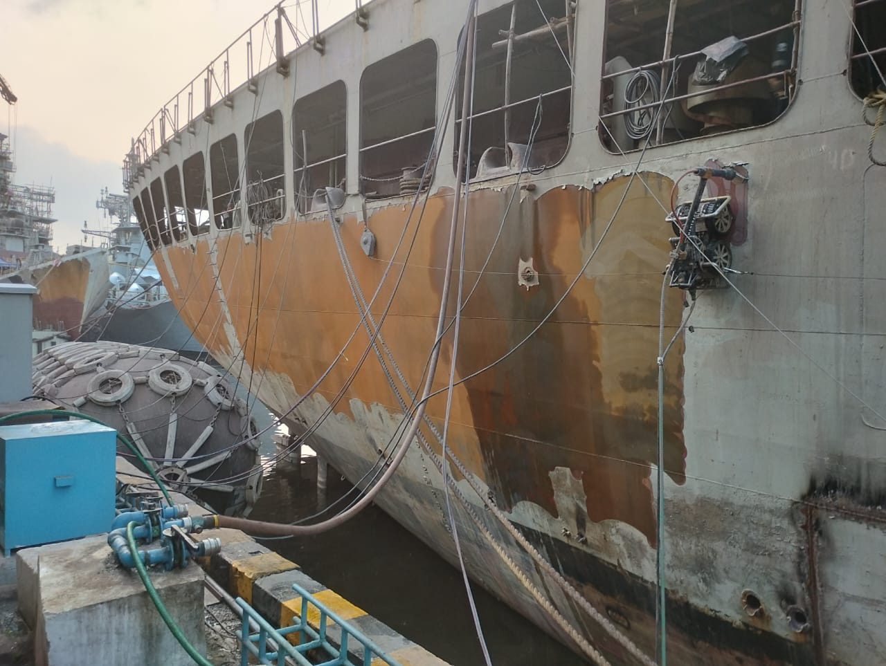 Robotic blasting on a vessel hull — view 1
