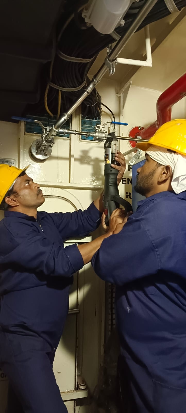 Press-fit tool in use onboard